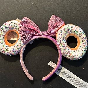 Disney Minnie Mouse Donut Ears NWT